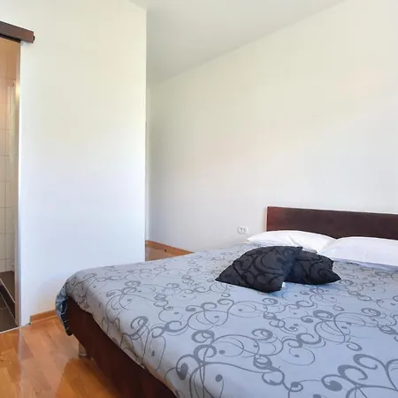 Pet Friendly In With Kitchen Appartement *