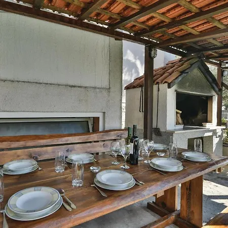 Appartement Three-bedroom In Split