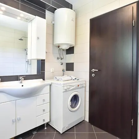 Three-bedroom In Appartement Split
