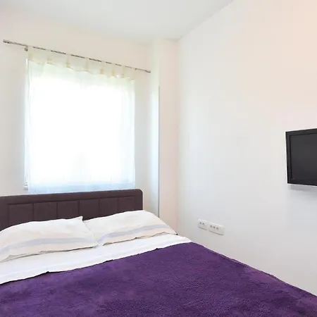 Three-bedroom In Appartement Split